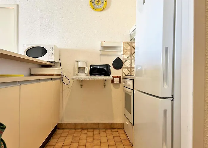 Apartman 2 Pieces, 4 Couchages - Terrasse, Parking, Proche - - Fr-1-251-543 *